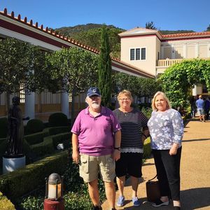 Meet your Posher, Joyce